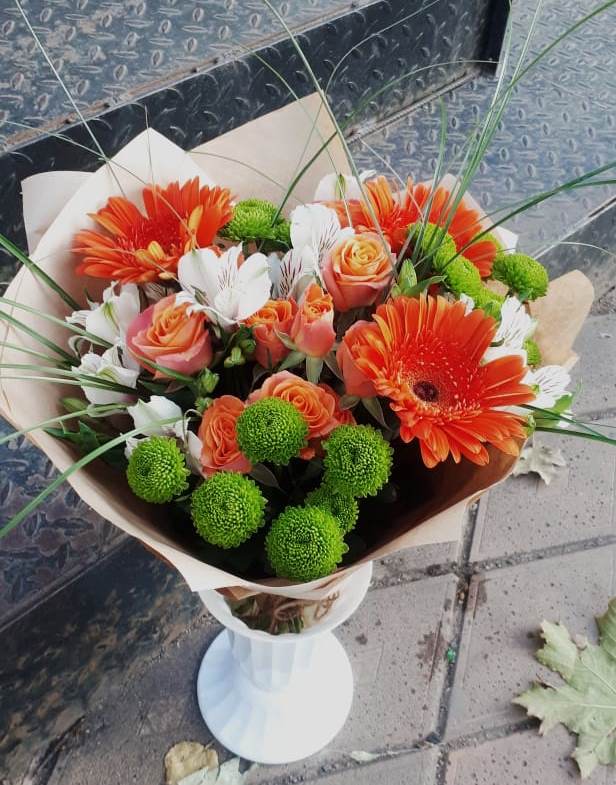 Букет цветов из: Герберы, Хризантемы, Альстромерии и Розы в Белиджи