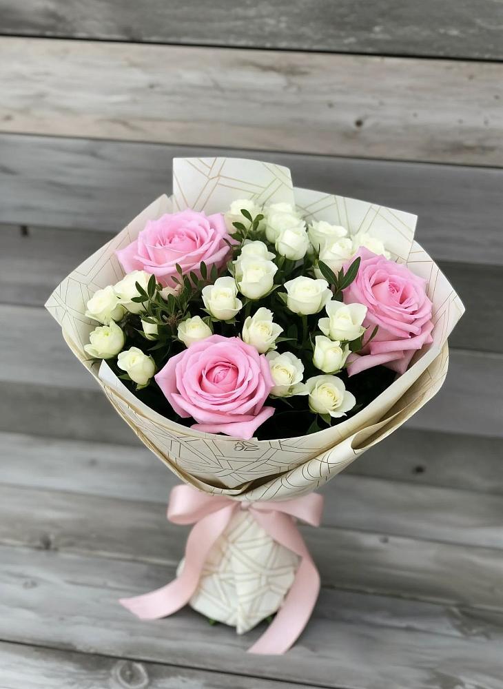 Букет цветов из: Розы в Белиджи
