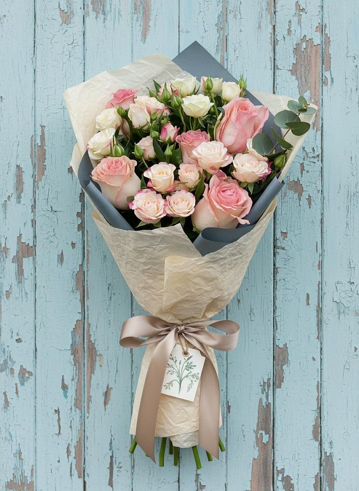 Букет цветов из: Розы в Белиджи