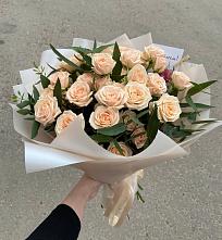 Букет Кремовые розы Латте в Белиджи