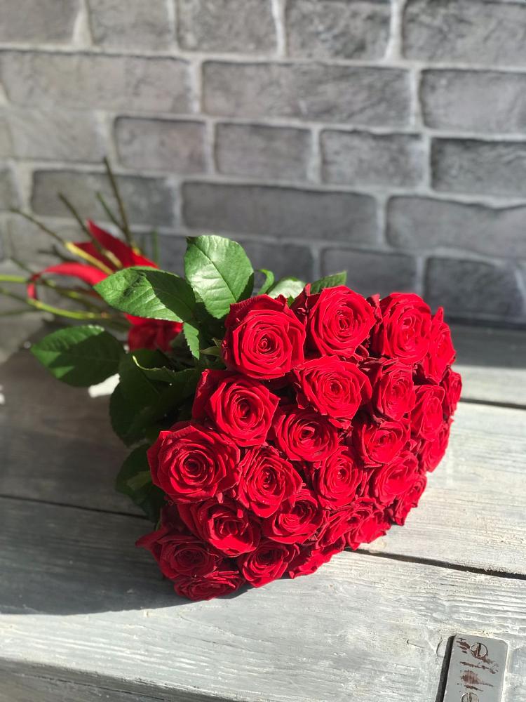 Букет Красные розы Фридом в Белиджи