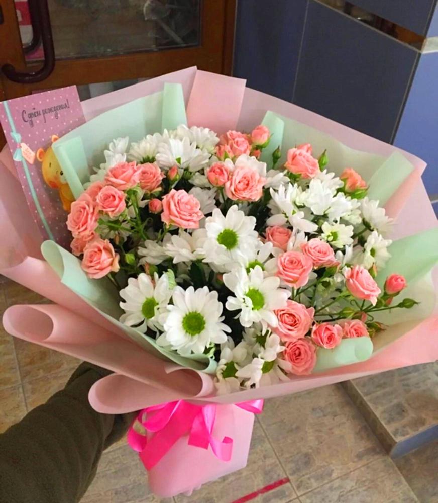 Букет цветов из: Розы и Хризантемы в Белиджи