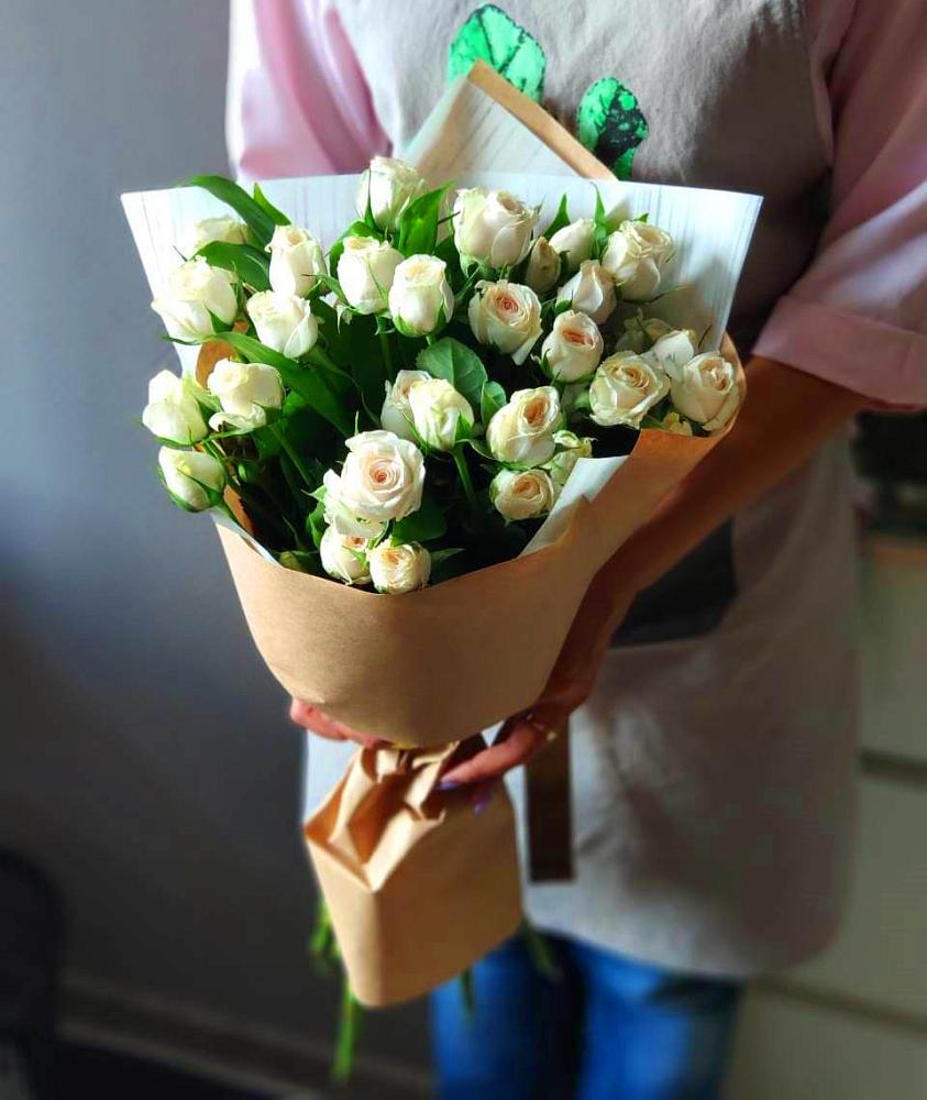 Букет цветов из: Розы в Белиджи
