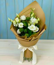 Букет цветов из:  Хризантемы и Лизиантусы в Белиджи