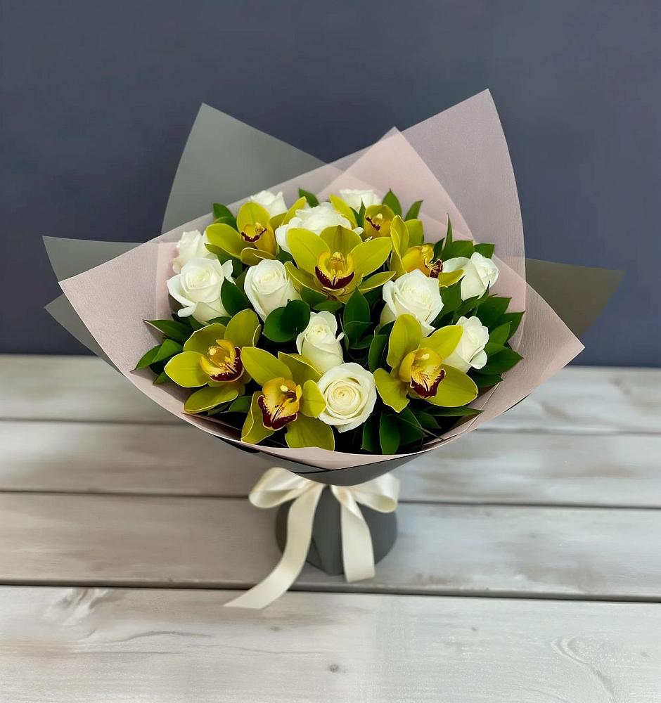 Букет цветов из: Орхидеи и Розы в Белиджи