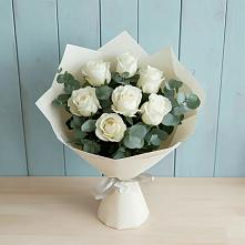 Букет Белые розы в Эвкалипте в Белиджи